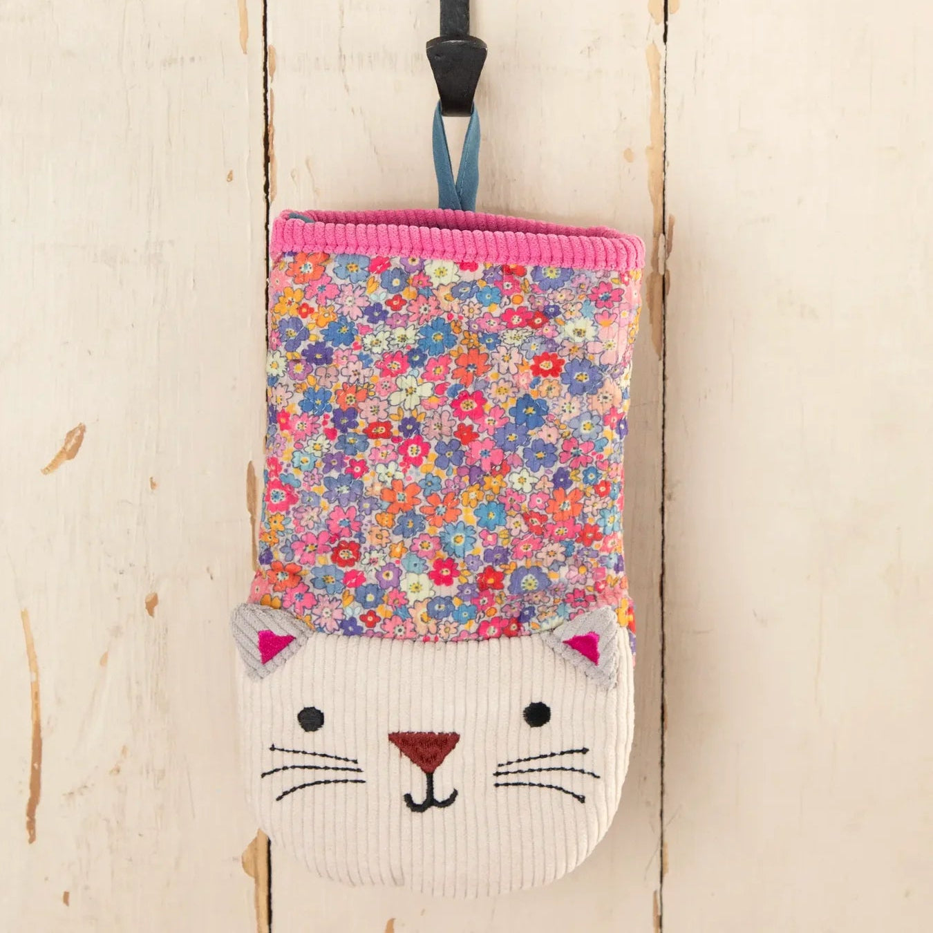 Quilted Cat Midi Oven Mitt