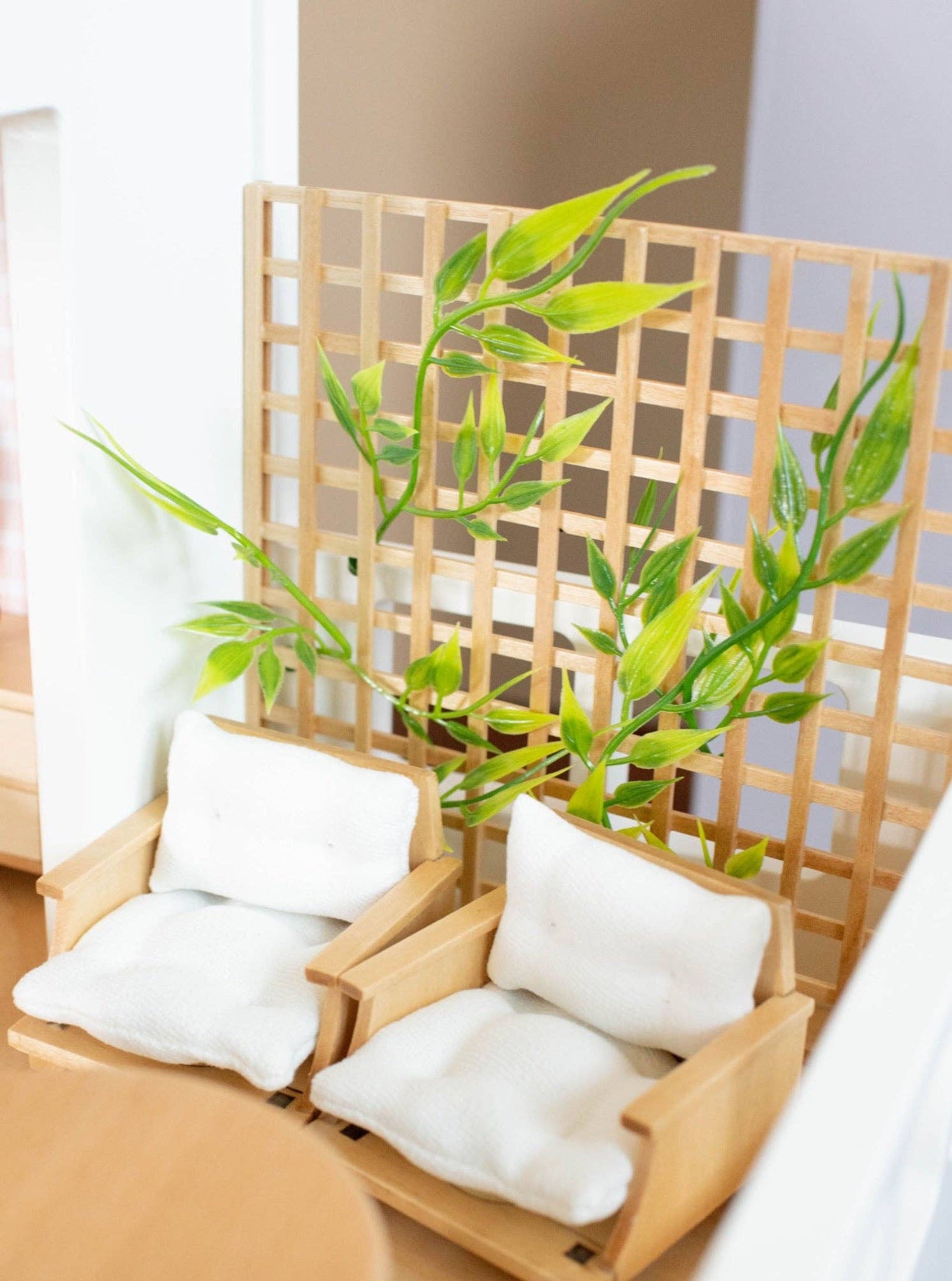 Dollhouse Patio Trellis Wall | Natural Wood