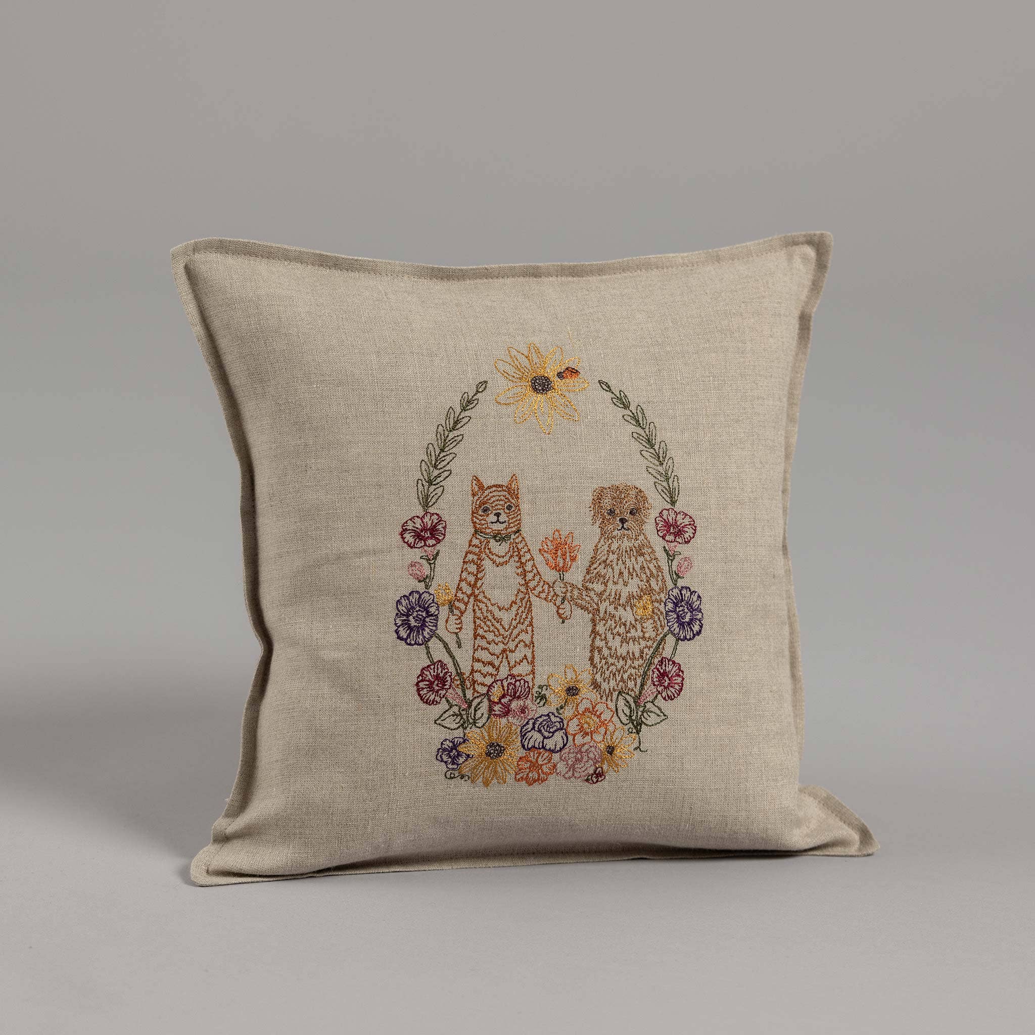 Cat and Dog Friends Garland Pillow: Pillow Cover with Insert