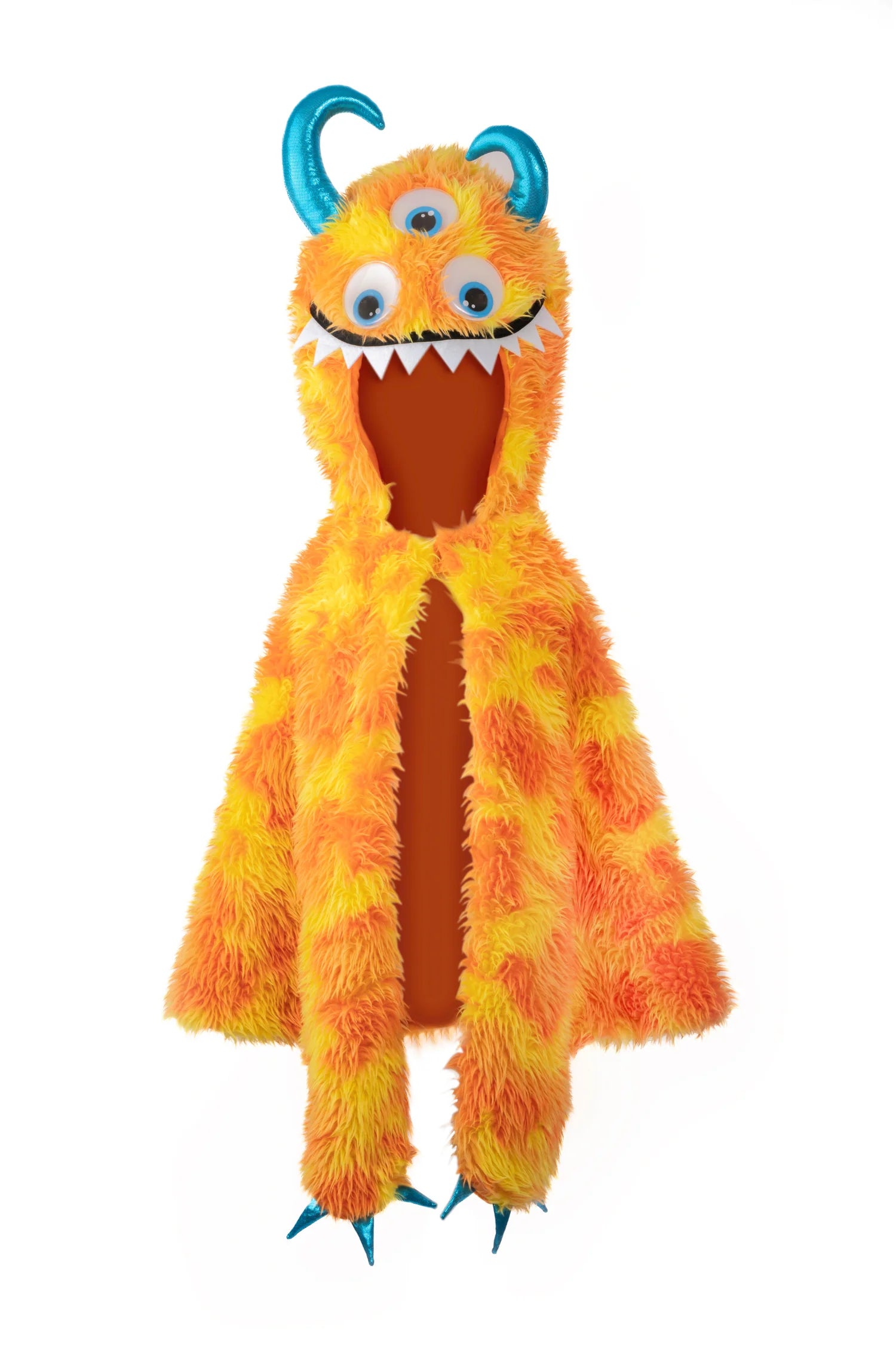 Giggle the Monster Cape, Sizde 4/6