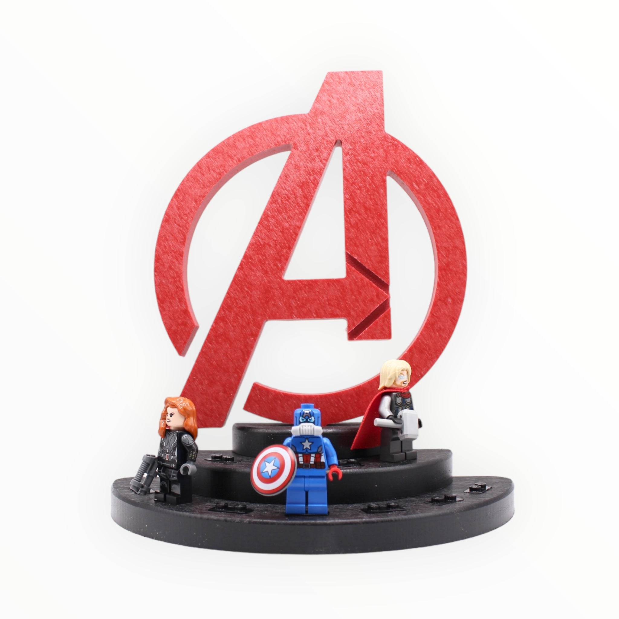 Avengers-Themed Minifigure Display Stand (red symbol, black studs)