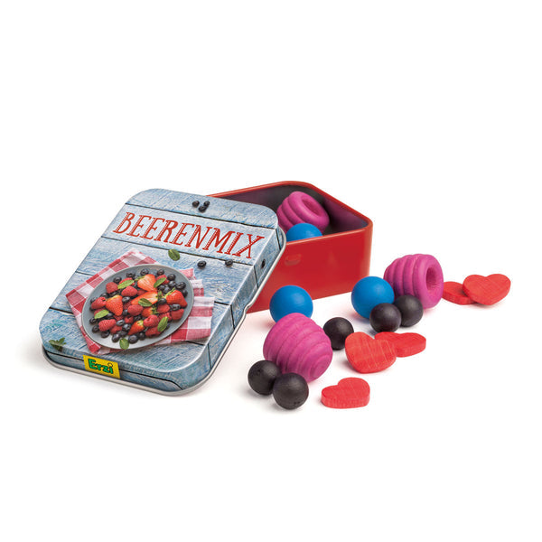 Erzi  Berries  in a Tin