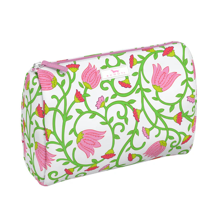 SCOUT Toiletry Bag in Late Bloomer