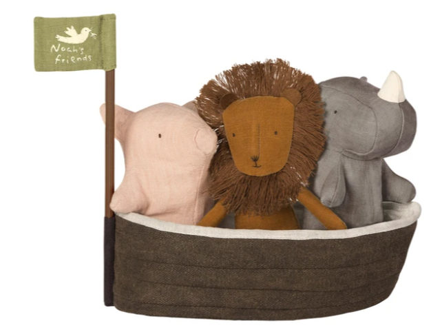 Noah's Ark with 3 Mini Animals