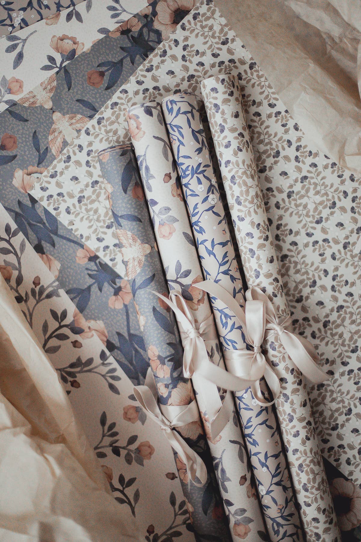 Wrapping & Craft Paper 4-pack Blue Florals