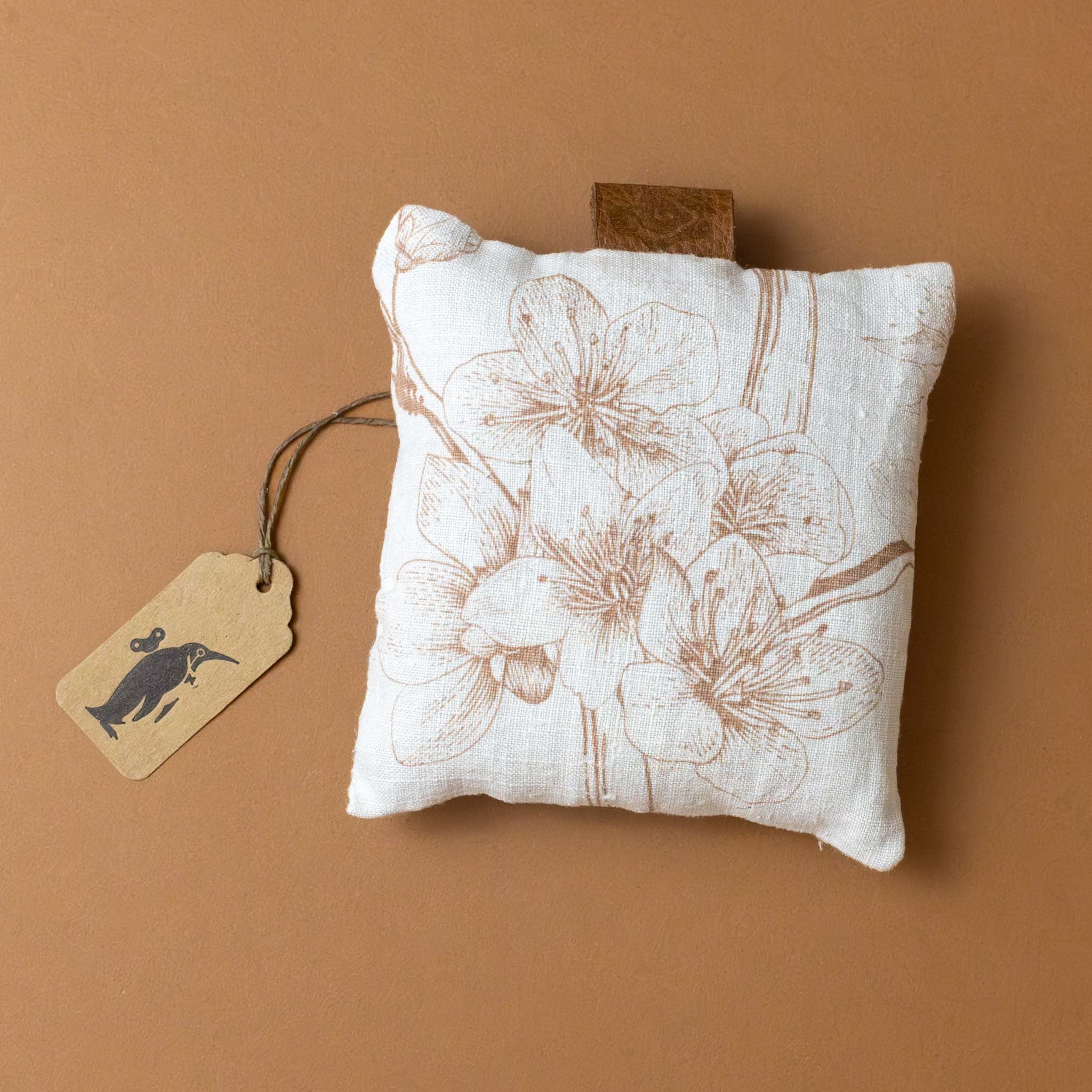 Antique Linen Lavender Sachet | Cherry