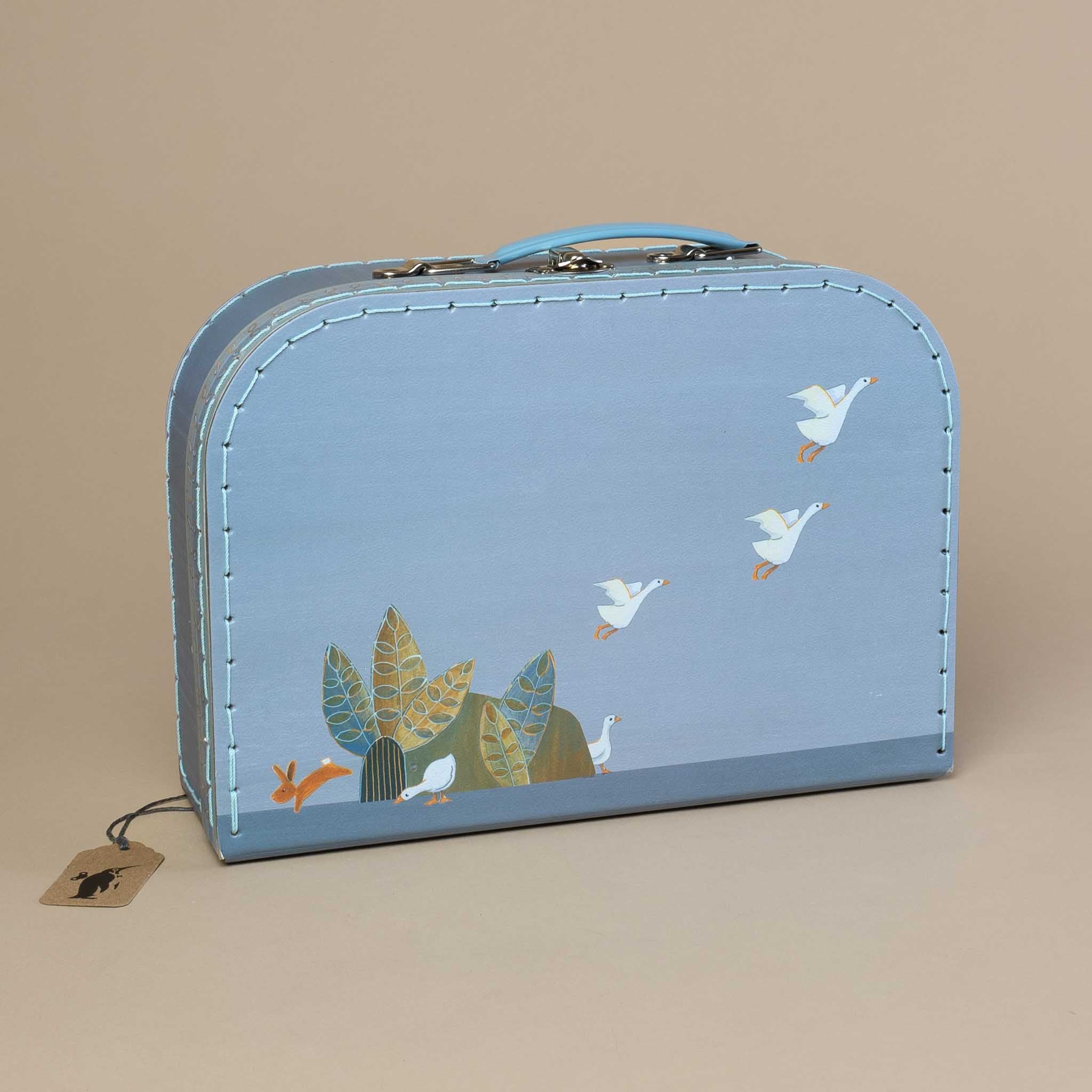 Countryside Suitcase | Medium
