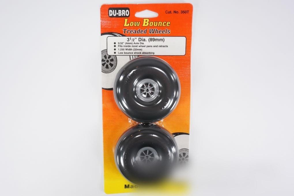 Du-Bro 88.9mm (3.5") x 32mm Low Bounce Treaded PVC Wheels for 4mm Axle (2 Pack)
