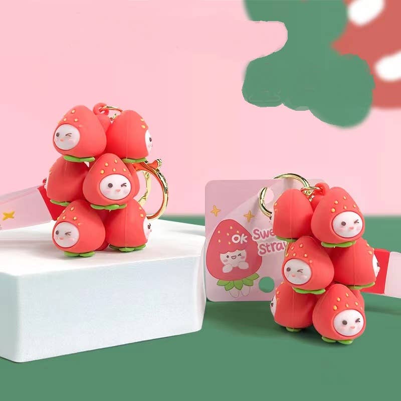 STRAWBERRY BUNDLE KEY CHARM