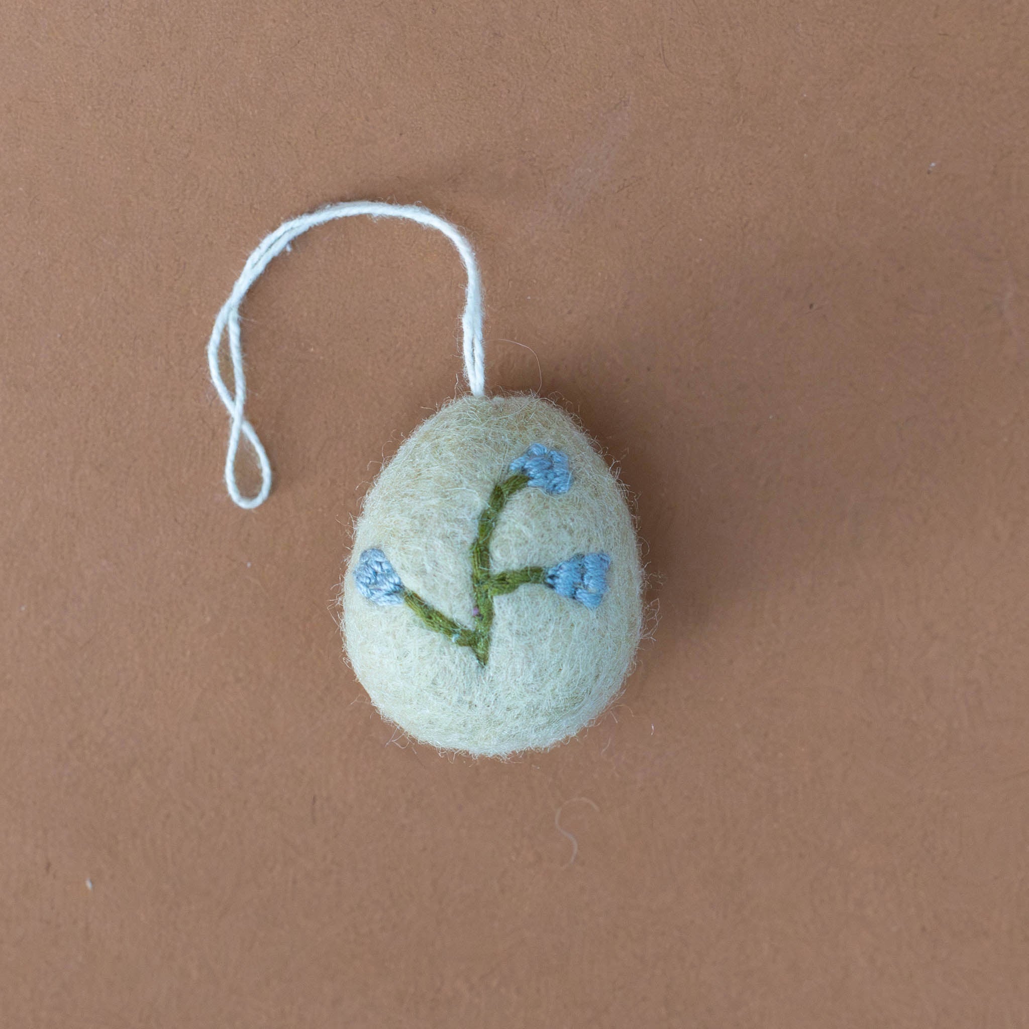 Felt Embroidered Egg Ornament | Heather - Flax