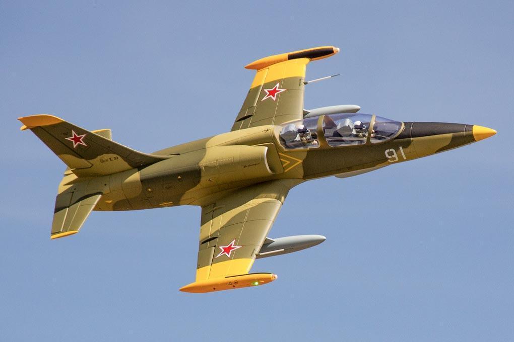 Freewing L-39 Albatros Camo 80mm EDF Jet - ARF PLUS