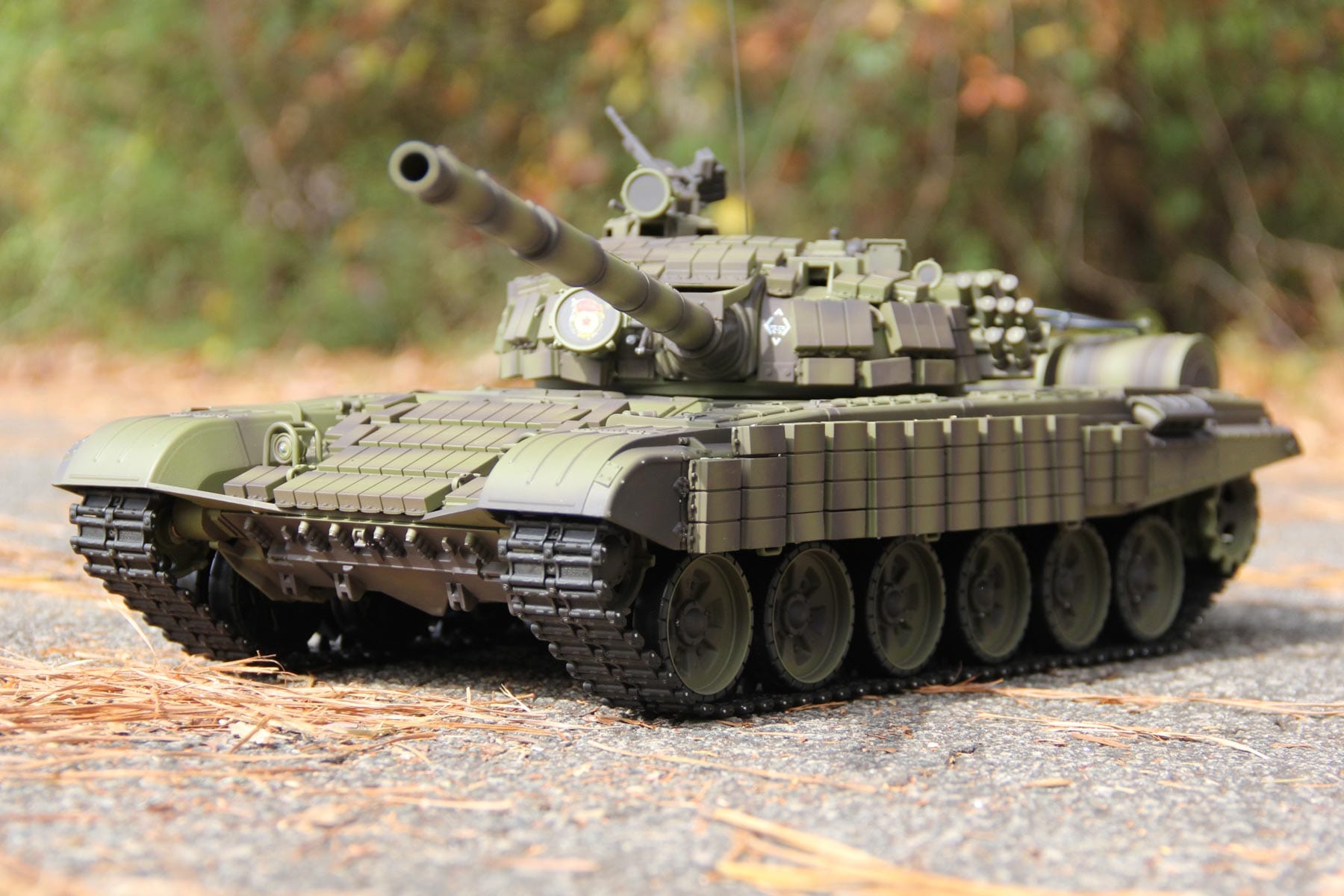 Heng Long Russian T-72 ERA Upgrade Edition 1/16 Scale Battle Tank - RTR