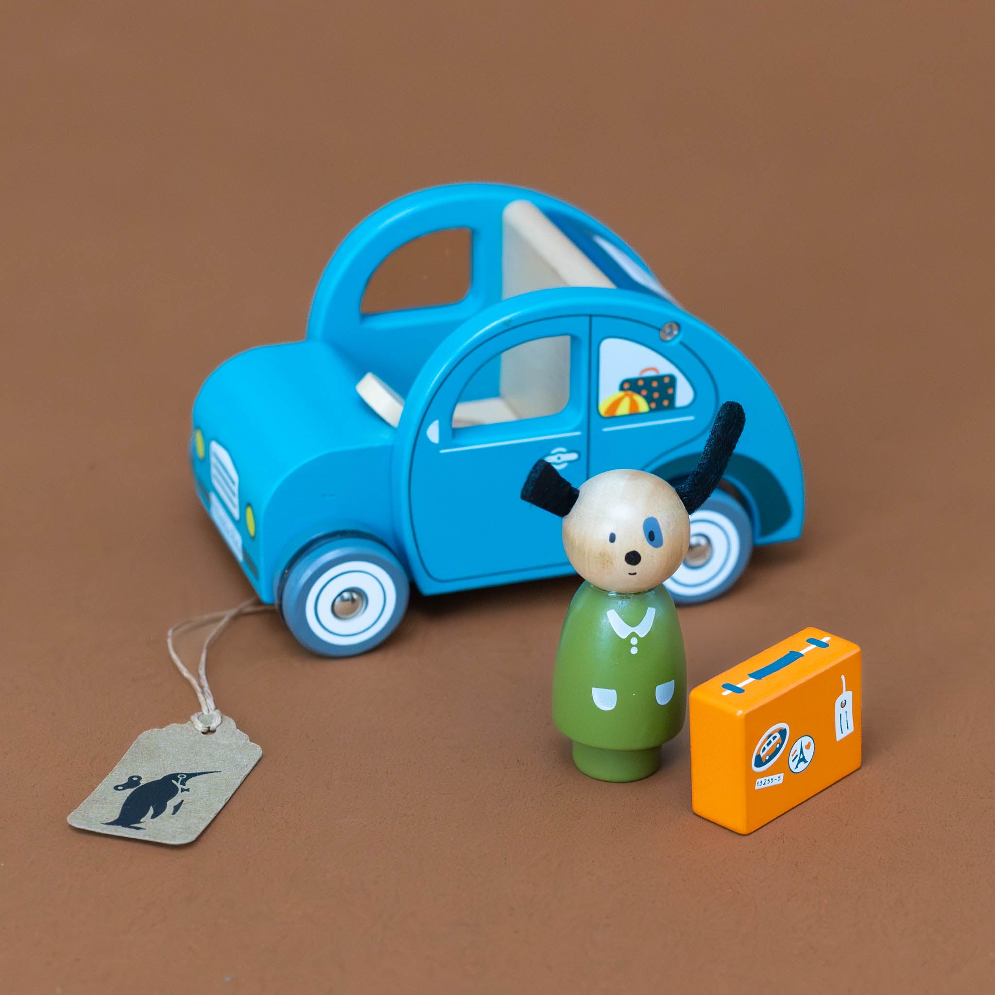 La Grande Famille Wooden Beetle Car Play Set | Blue
