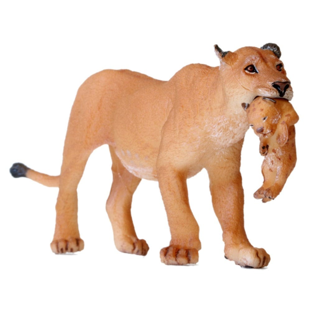 50043 Lioness With Cub