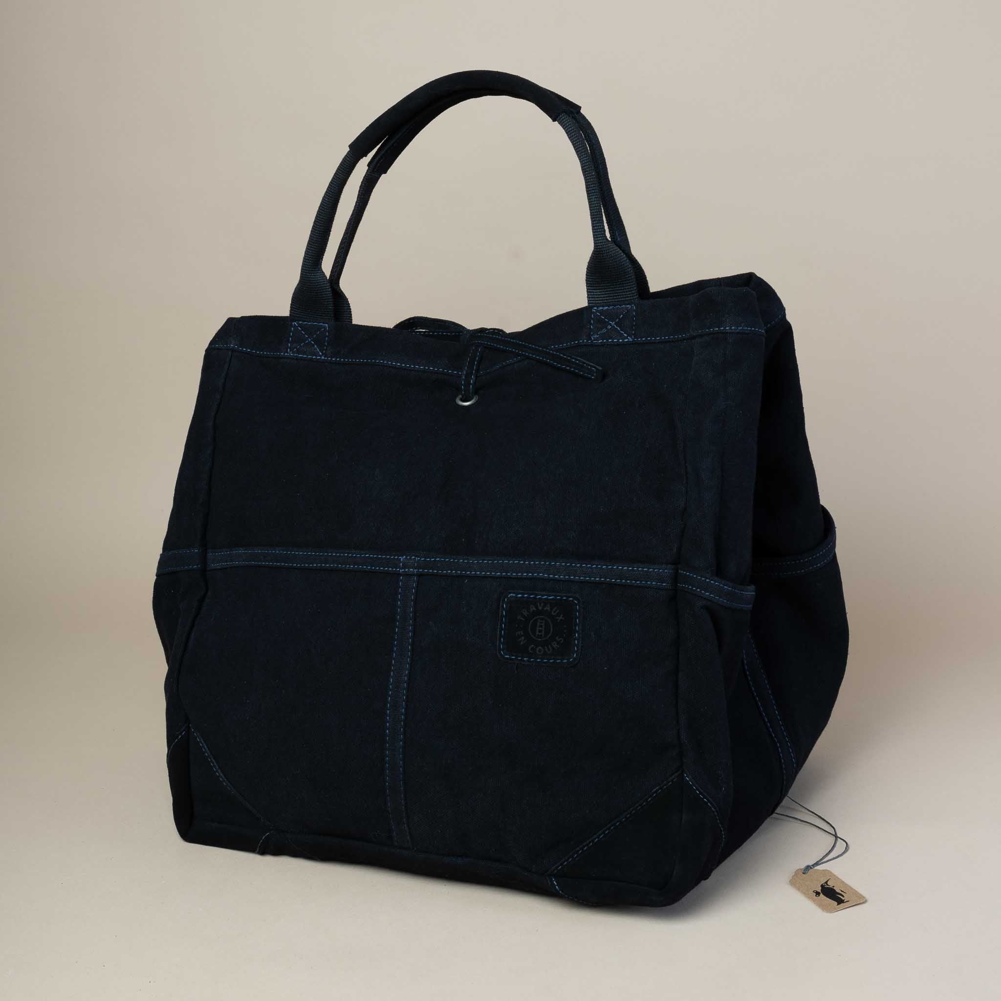 Pocket Tote | Medium - Carbon