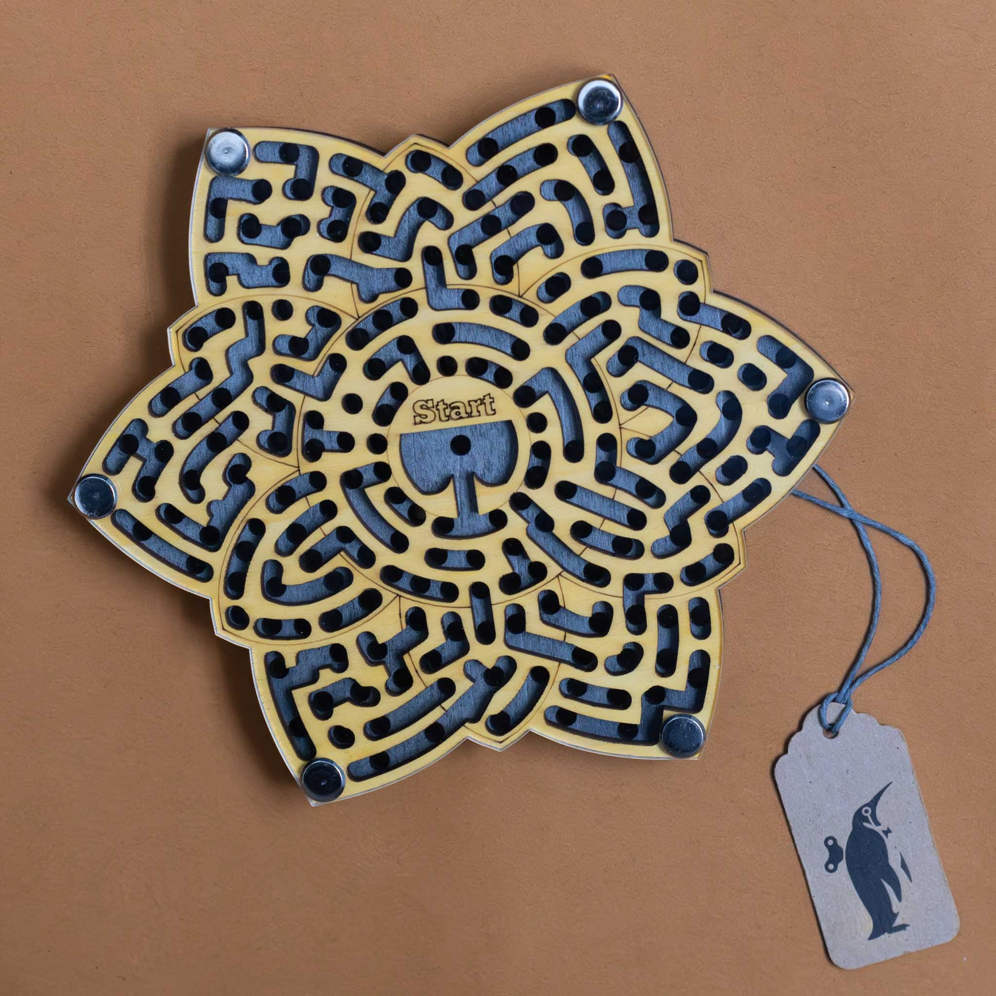 Wooden Star Labyrinth Puzzle
